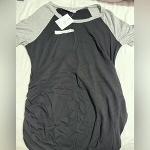 Laclef Black & Gray Raglan Maternity t-shirt